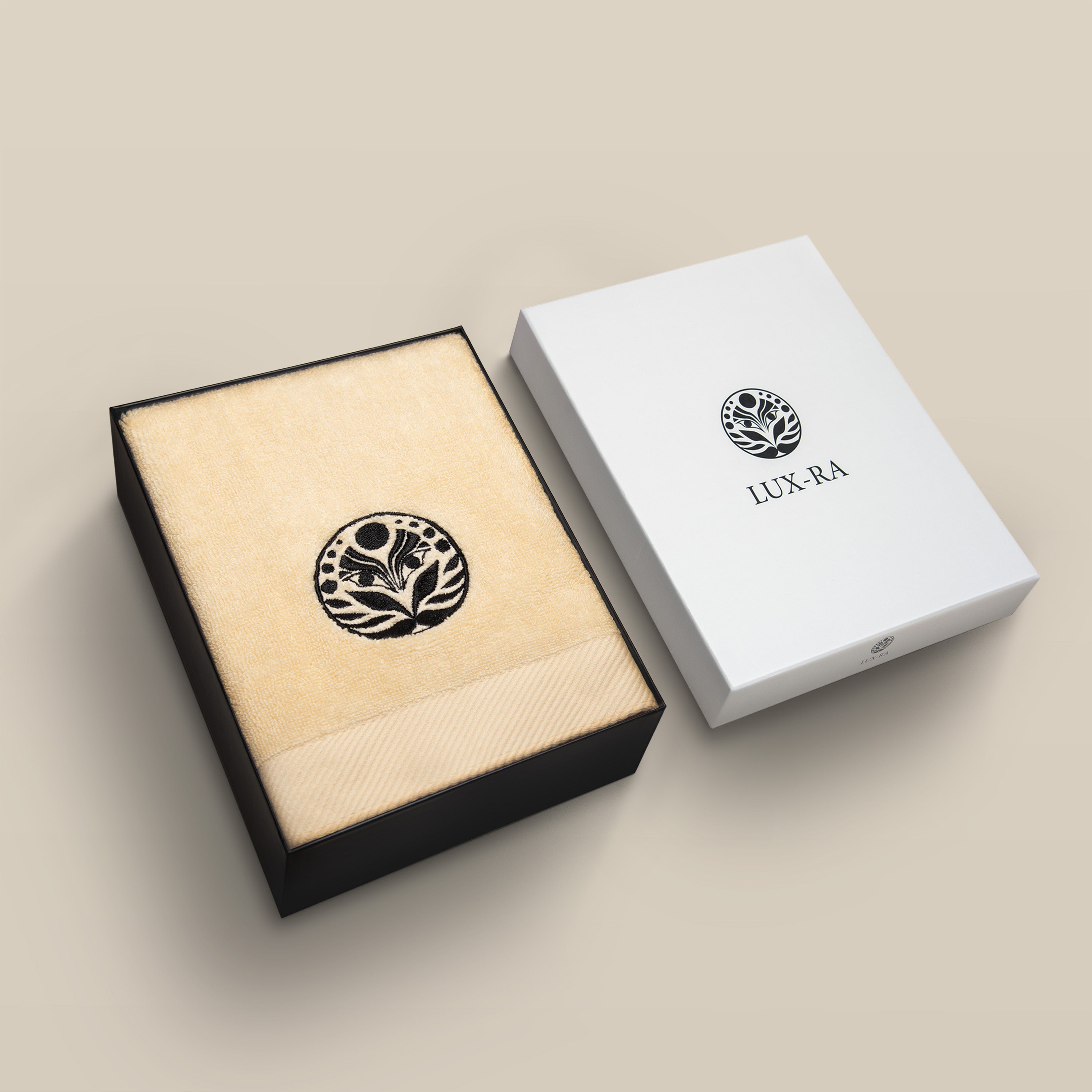 Familien-Paket <br> (3 Badetücher + 3 Handtücher)